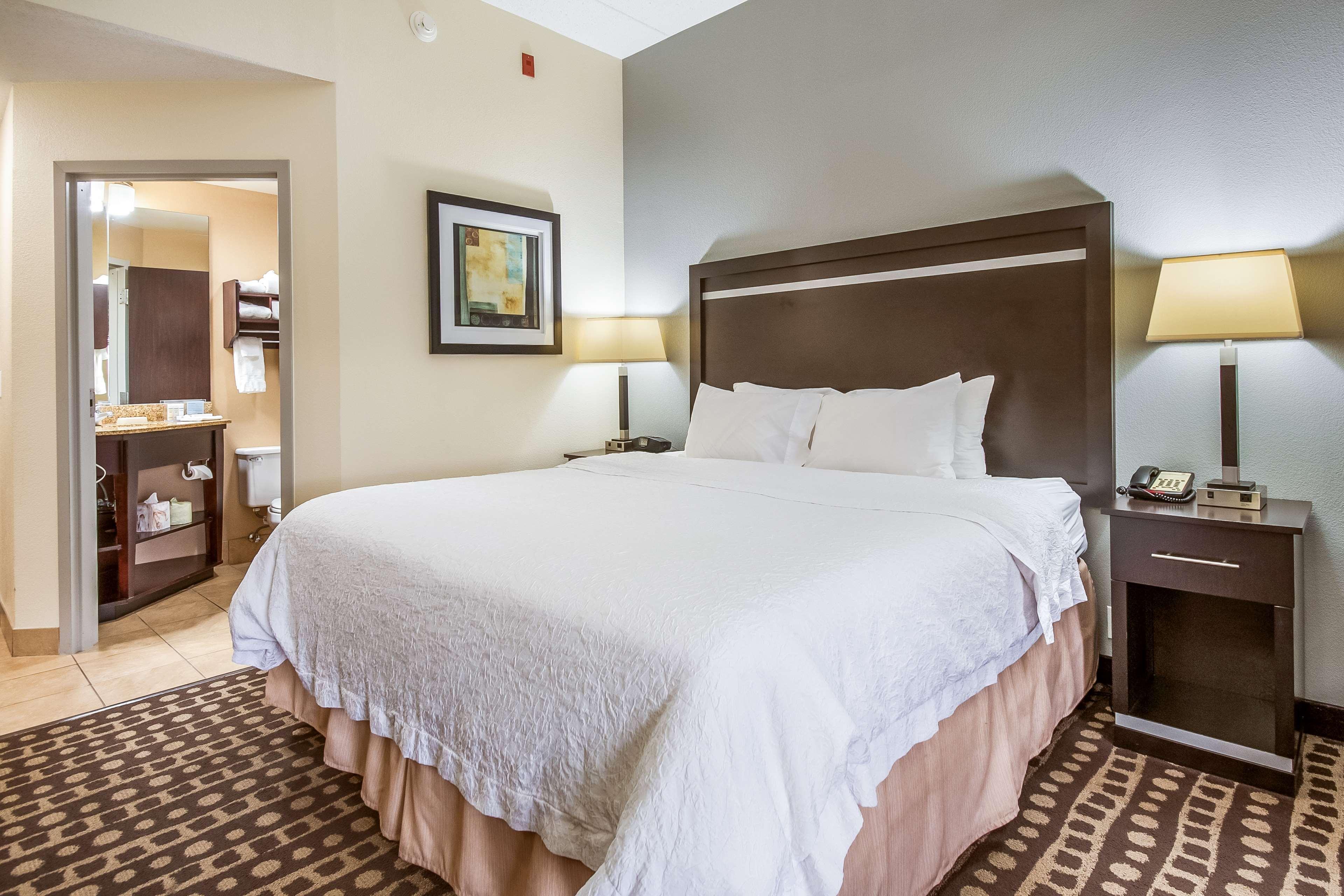 Hampton Inn West Кълъмбъс Екстериор снимка