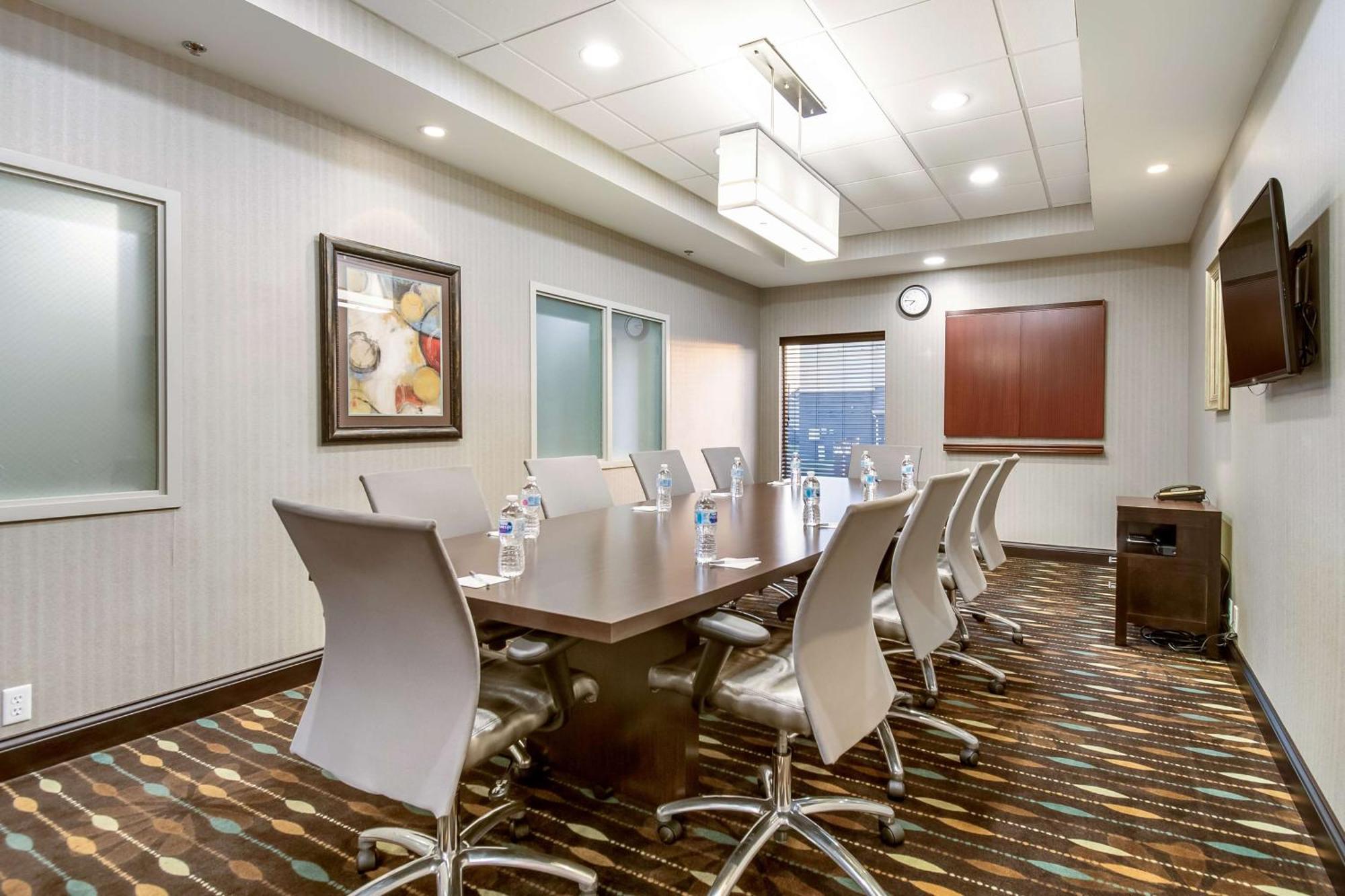 Hampton Inn West Кълъмбъс Екстериор снимка