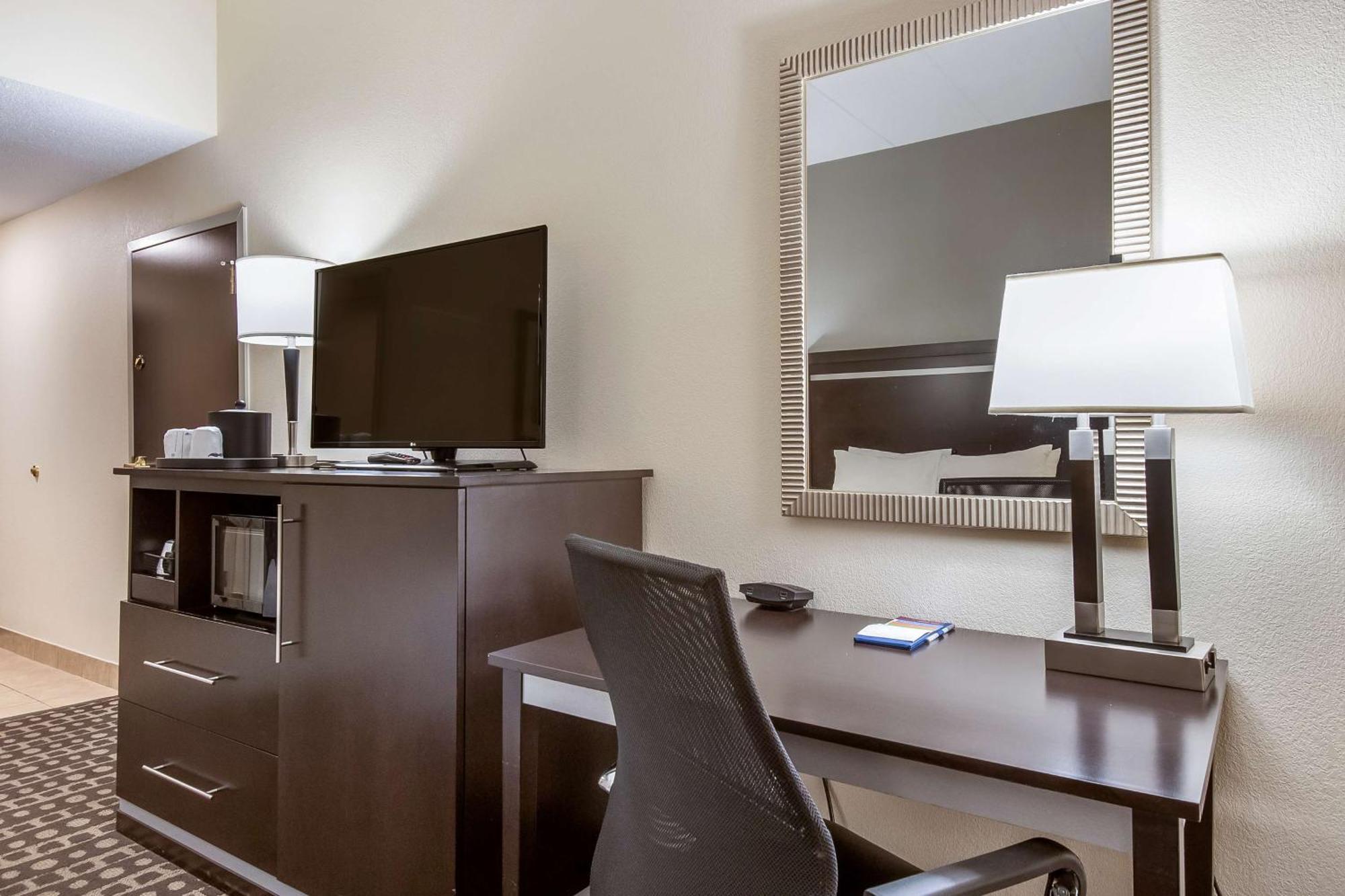 Hampton Inn West Кълъмбъс Екстериор снимка