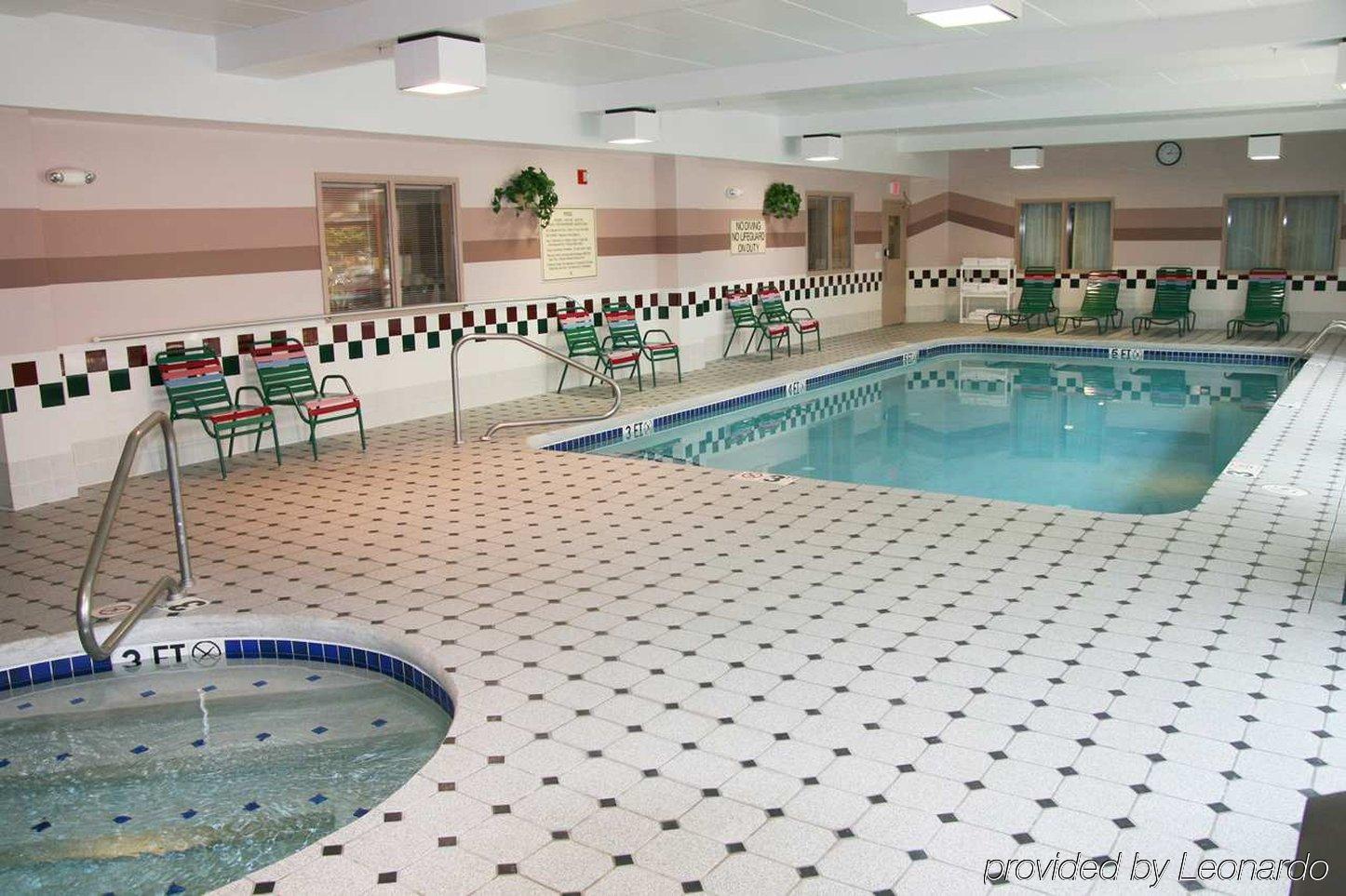 Hampton Inn West Кълъмбъс Съоръжения снимка
